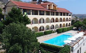 Apart-Hotel Llazari