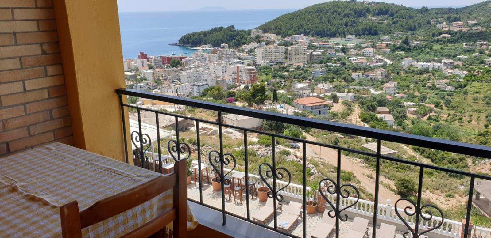 Apart-Hotel Llazari Himarë Exterior foto