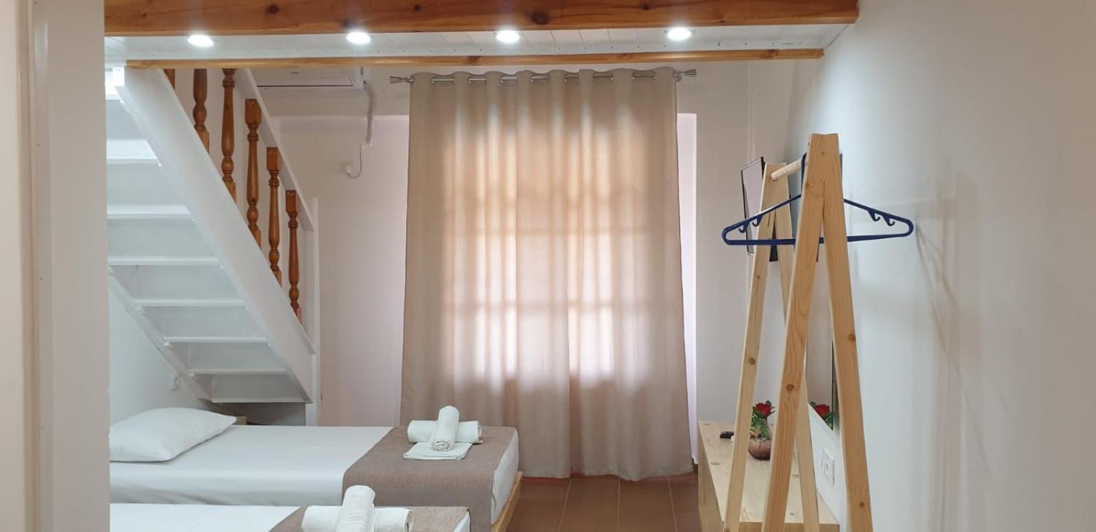 Apart-Hotel Llazari Himarë Zimmer foto