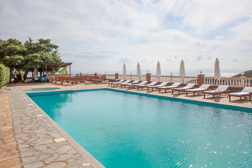 Apart-Hotel Llazari Himarë Exterior foto